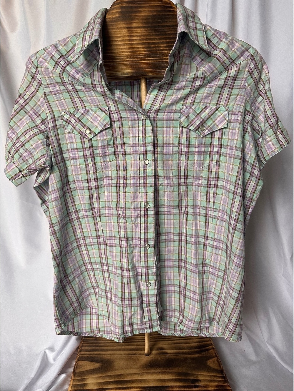 Wrangler Women’s Pastel Plaid Western Pearl Snap Shirt